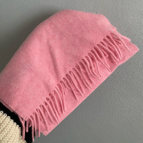 John Hanly Scarf Wool Cashmere Pink Fringed Ends Winter Cozy Chic Designer - Picture 2 of 4